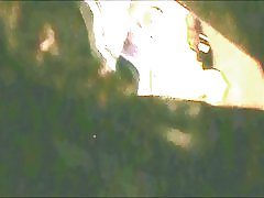 Plusieurs sous les jupes