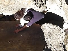 Tugas capturés dans les rochers