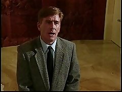 Lesbiennes lécher et doigt chacun d'autres chattes