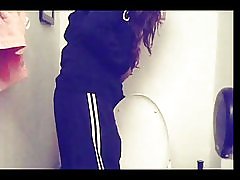 Jeune fille écolière