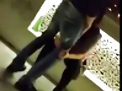 Pompino en discoteca par jls