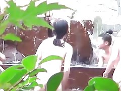 Voyeur - Japon. une tripotée de filles